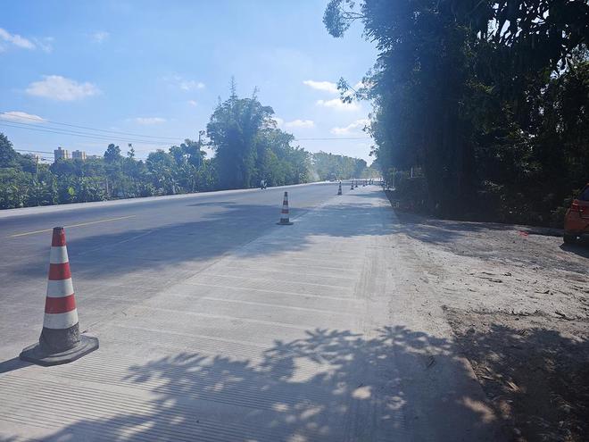 北海至合浦这段国道G209拓宽出了一条车道以后开车更通畅